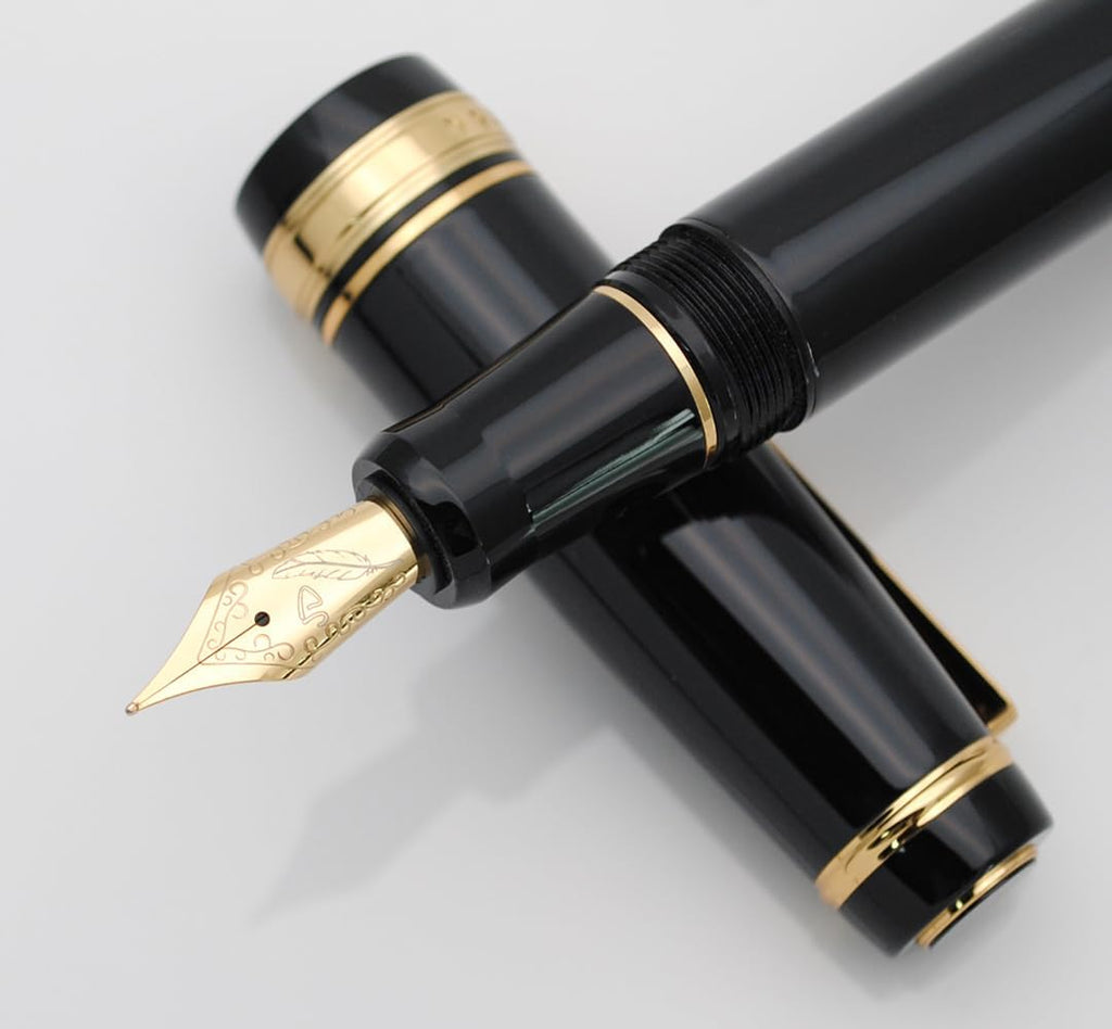 Metal Big Fountain Pen, Medium Nib 0.7mm, Includes Ink Converter & 5 Cartridges, Glossy Piano Painted Finish (Black)