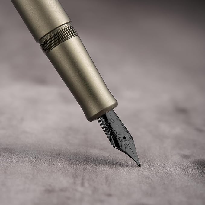 Hongdian M2 Black Forest Mini Fountain Pen, Extra Fine Soft Nib & Sleek Shape Aluminium Short Pocket Travel Pen (Army Green)