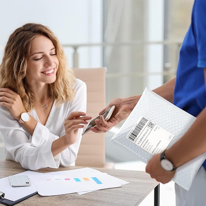 UCGOU Bubble Mailers 8.5x12 Inch White 25 Pack Usable Size 8.5x11 Poly Padded Envelopes #2 Medium Mailing Opaque Packaging Postal Self Seal Waterproof Boutique Shipping Bags for Clothes Makeup