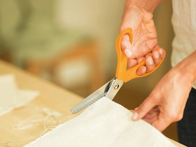 Fiskars 1005130 Tijeras Dentadas Classic 23, 8.8 x 23.1 x 1.9 cm, Standard