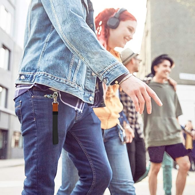 Adjustable Hand Wrist Lanyard with Fixed Buckle, Unisex Short Keychain Lanyard, Durable Wristlet Strap Lanyard for Car Keys Accessories Wallet USB (Black Silver)