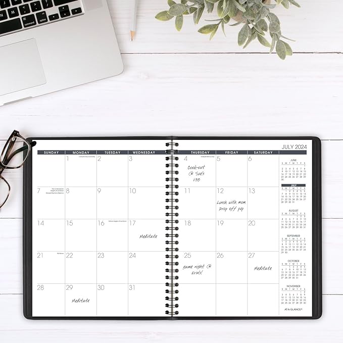 AT-A-GLANCE Planner 2024-2025 Academic, Monthly Appointment Book, 7" x 8-3/4", Medium, Flexible Cover, Black (7012705)