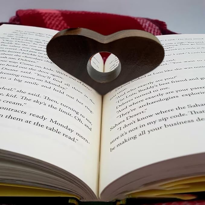 Creative Heart Wooden Bookmark for Men, Wooden Handmade Book Mark Gifts for Men Valentine's Day Christmas (Heart)
