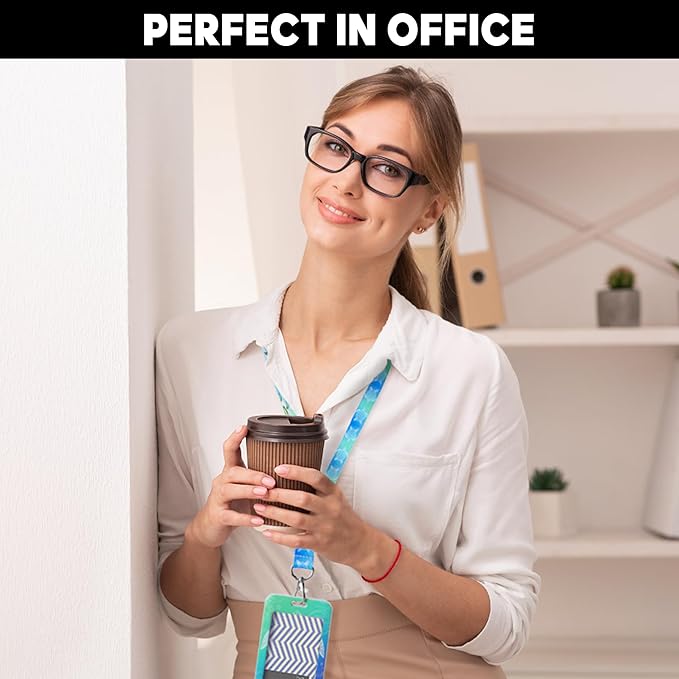 Cute ID Badge Holder with Lanyard Retractable Badge Reel Clip Funny Lanyards for ID Badges Name Tags Retractable Keychain for Teacher Doctor Student Women Men Nurse Accessories for Work (Turtle)