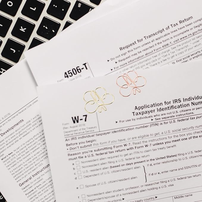 NUOBESTY 20pcs Bookmark bookbaga Creative Shaped Paper Clips File Document Paper Clips Work Folder Office Supplies folders Office Document Clips Delicate Paper Clip Nordic Peacock Decorate