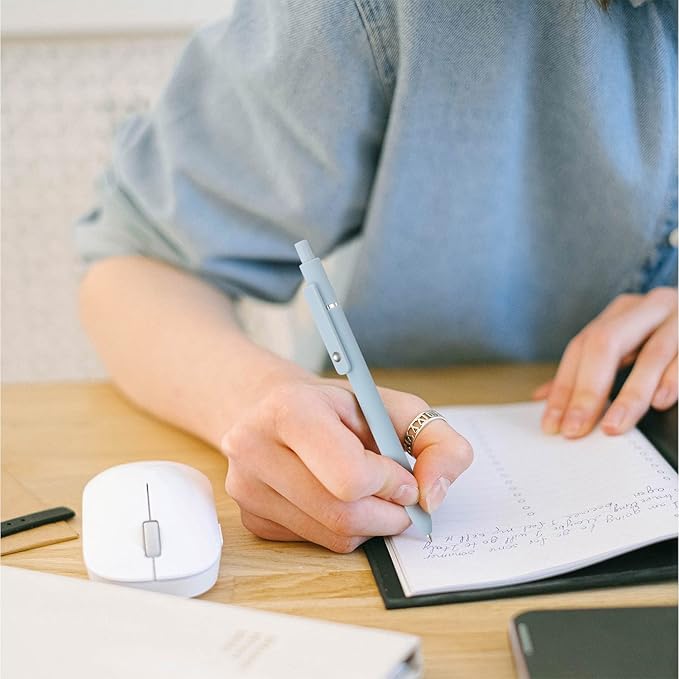 Black Gel Pens Refills, 12 Pack Retractable Gel Ink Pen Refills Bulk, Medium Point 0.7mm Tip Smooth Writing Quick Dry Gel Pen Refills for Journaling Writing School Office Supplies (12 Black 0.7mm)