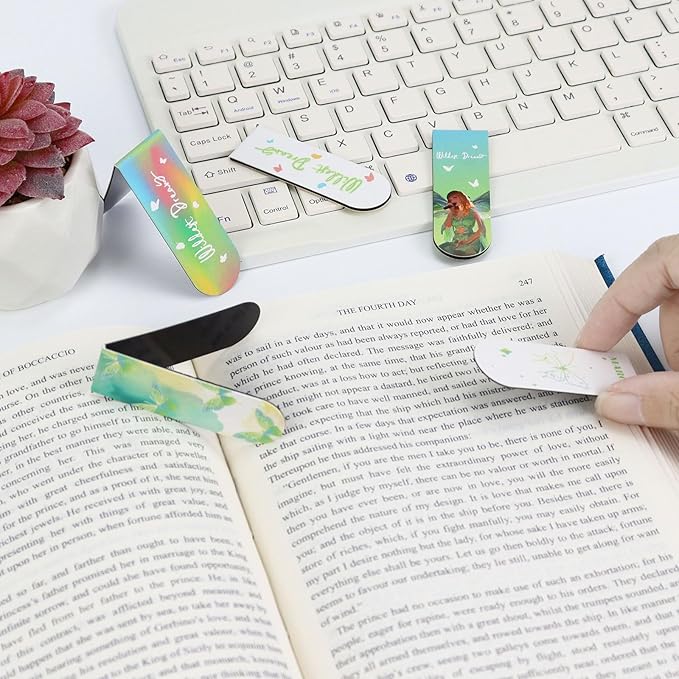 10Pcs Magnetic Bookmarks T-S Colorful Bookmarks Page Markers for Fans Readers, Women, Book Lovers, Students Teachers, Funny Office Supplies Stationery Gifts Used in Office, School, Home (Red & Green)