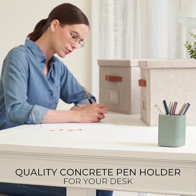 KIBAGA Aesthetic Pen Holder for Desk - Modern Concrete Pencil Holder - Cute and Functional Desk Organizer for Office Supplies - Stylish Office Decor Pen Cup