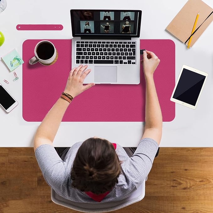 ‎Boutilon Leather Desk Pad 24"x 14" Non-Slip Mouse Pad,Office Desk Mat,Waterprooft PU Leather Desk Blotter,Desk Pad Protector,Desk Writing Pad for Home Office Decor (S-Rose Pink)