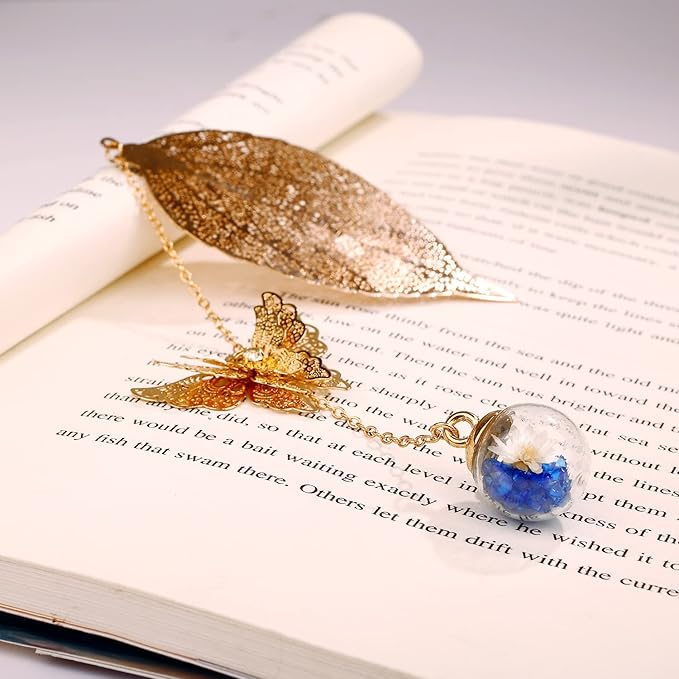 Toirxarn Metal Leaf Bookmark - Unique Gift for Women Ideal for Birthday Teacher Appreciation Mother's Day, Chic Literary Accessory & Elegant Reading Companion for Readers and Book Lovers