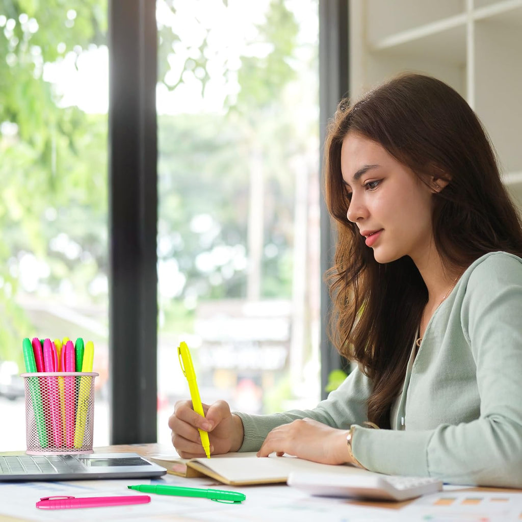 Seajan 120 Pack Highlighters Assorted Colors Highlighter Markers Chisel Tip Highlighter Pens Quick Drying Markers Bulk for Adults Home Office Supplies(Bright Colors)