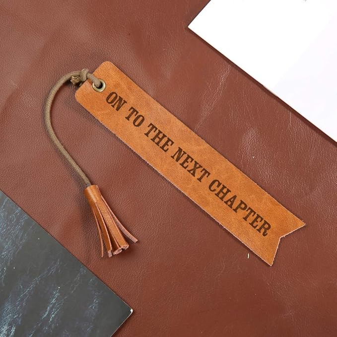 Leather Bookmarks for Men Women Custom Your Text Teen Boys Girls Reading Wedding Reader Leather Bookmark Wedding Party Gift Engraved Birthday Gift (Your Quote here)