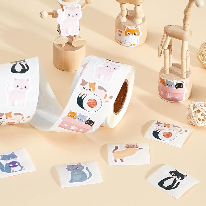 1 Roll Animal Stickers Reward Cute Space Stickers Office Supplies Incentives Sticker Animal Party Favor Decal, 500 Pcs Each Roll(Cat)