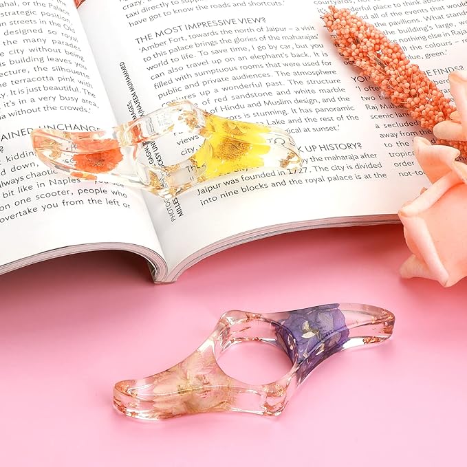 Prasacco 2 Pieces Book Page Holder, Dried Flower Resin Book Holders for Reading Thumb Ring Page Holder Flower Bookmark Reading Accessories for Readers Book Lovers Bookworm Bookmarks (2PCS Style5)