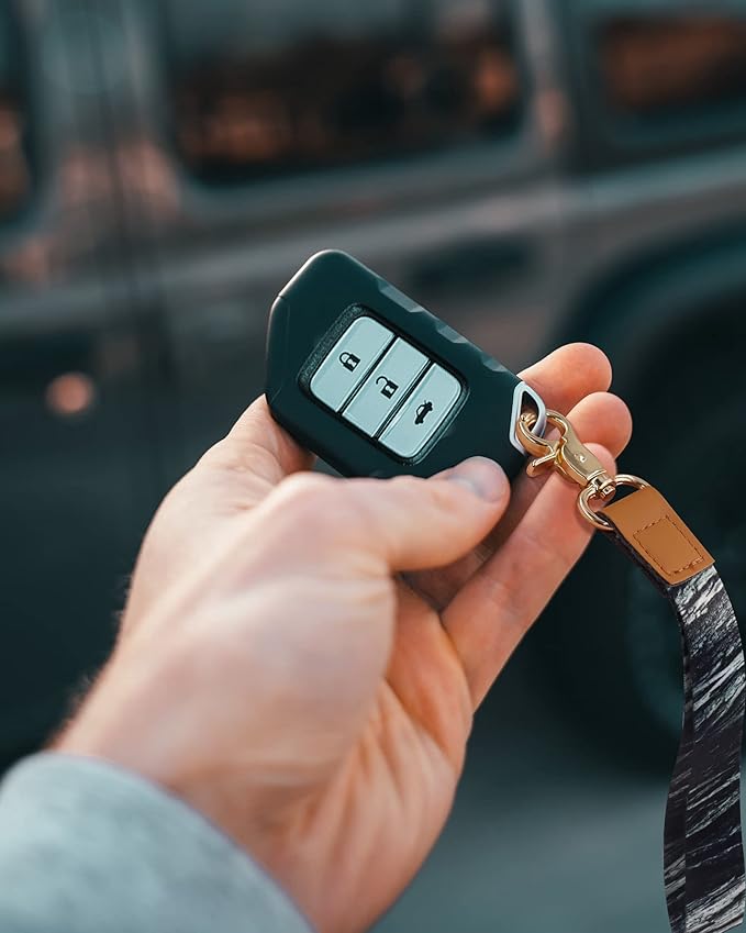 Wrist Lanyard Strap for Keys, 5 Packs Key Lanyards for Women and Men, Wrist Strap Lanyard with Key Rings, Multicolor Car Wristlet Keychain Lanyards for Teacher Kids Student