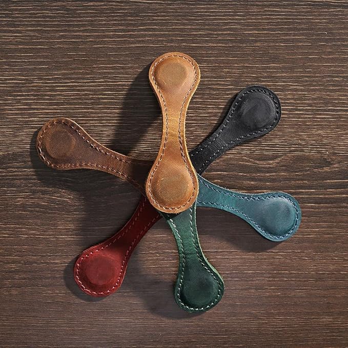 Personalized Magnetic Leather Bookmark, 26 Letters Custom Leather Bookmarks, Handmade, Leather Magnetic Bookmark for Book Lovers Readers Women Kid(Purple，N）