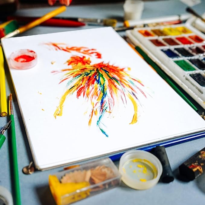 Cardstock 8.5" x 11 "，30 Sheets Cardstock Paper 85 lb/230 gsm,Green Card Stock for Printer,Drawing,Gift tags,Invitations, Cards etc (Christmas green, 30 Sheets)