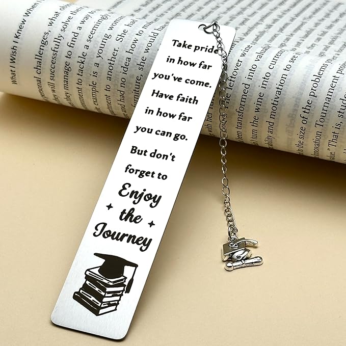 Class of 2025 Chirstmas Graduation Gift Bookmark for Him Her Inspirational Gifts for Middle High School College Senior 2025 Grad Gift for Teen Boys Girls Kids Graduate Gifts for Men Women Son Daughter