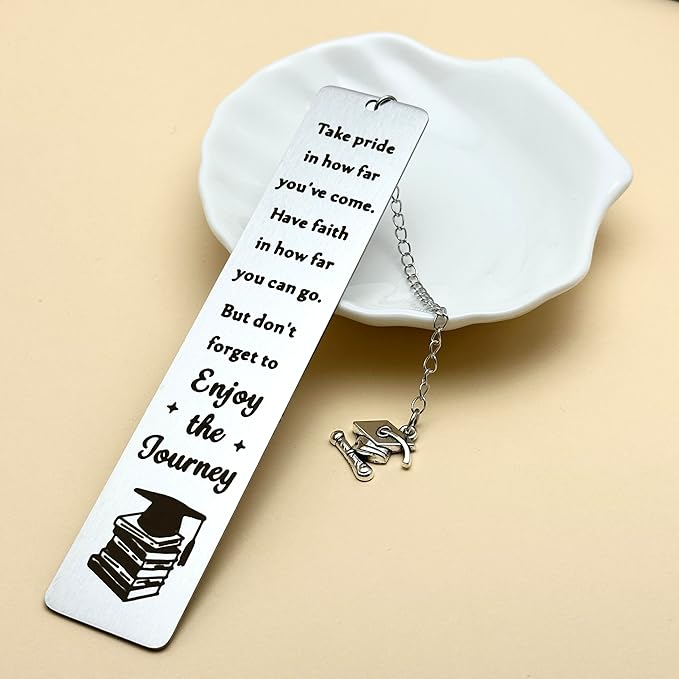 Class of 2025 Chirstmas Graduation Gift Bookmark for Him Her Inspirational Gifts for Middle High School College Senior 2025 Grad Gift for Teen Boys Girls Kids Graduate Gifts for Men Women Son Daughter