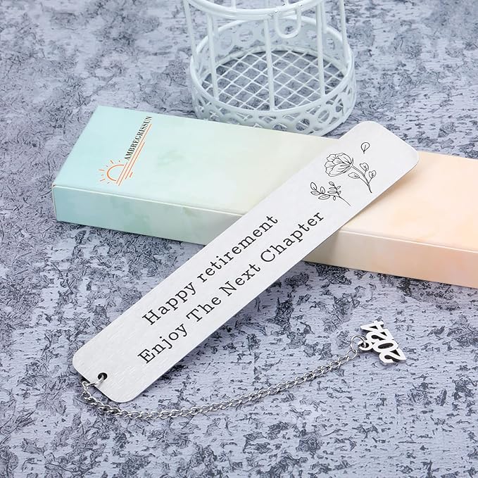 Retirement Gifts for Women Happy Retirement Bookmark Gift for Women Female Christmas Thank You Gifts for Teacher Coworker Friends Retirement Gifts for Employee Boss Leader Retirement Leaving Gift