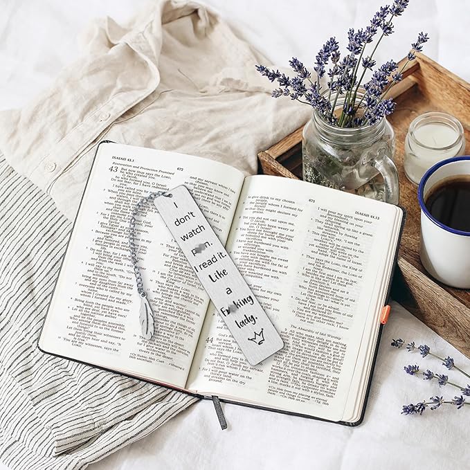 Metal Bookmarks for Women Book Lover Bookish Gifts,BookMarker with Chain for Birthday Christmas Valentines Gifts,with Exquisite Gift Box for Women Men Friends Teacher Classmate Book Lovers