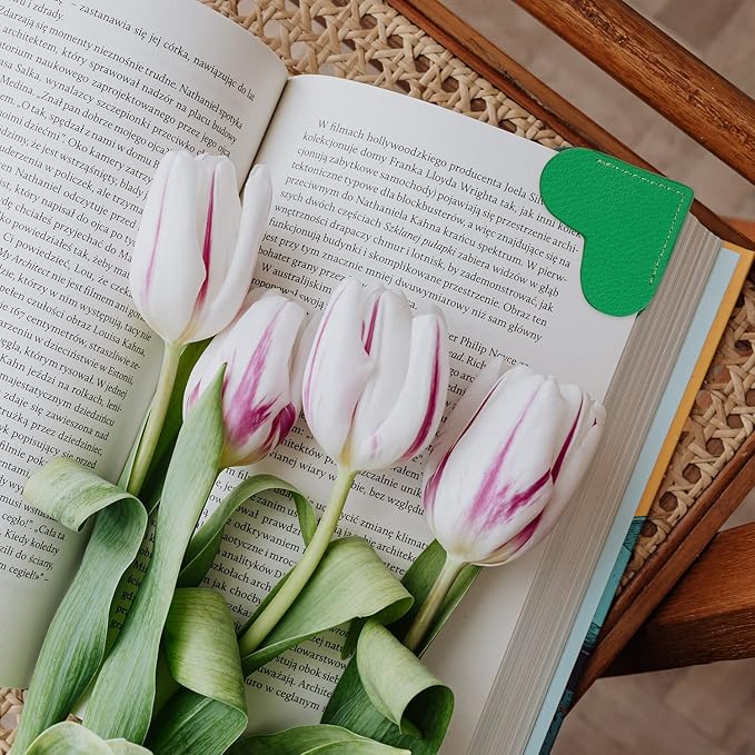 3/6 Pieces Leather Bookmarks Handmade Page Marker for Men Women Faux Leather Page Clips Corner Book Markers for Reader Gift for Writers Bookworm Book Lovers (09-Pack6)