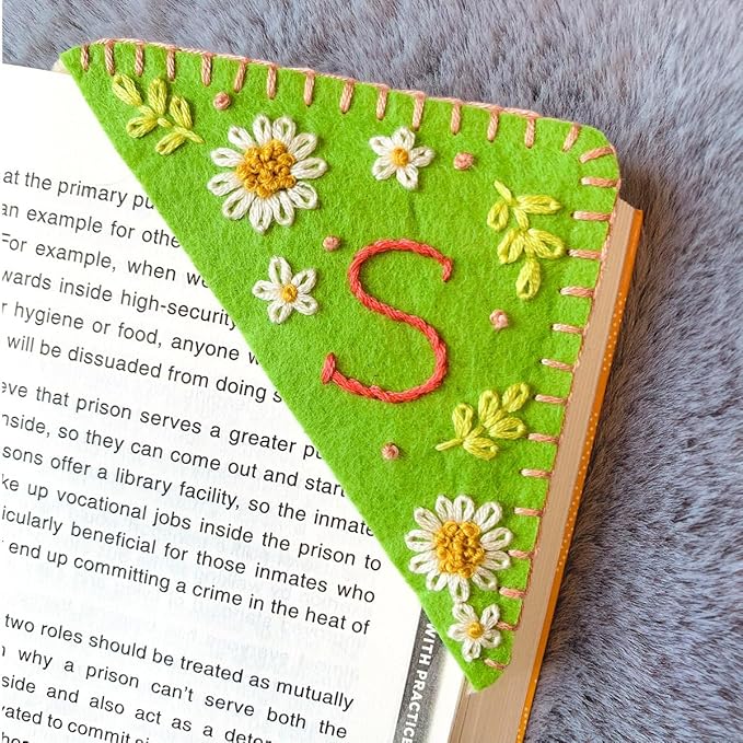 Personalized Hand Embroidered Corner Bookmark, Bookmarks for Women, Personalized Bookmark for Book Lovers, Cute Flower Book Mark by HNQCPCVU (S, Green)