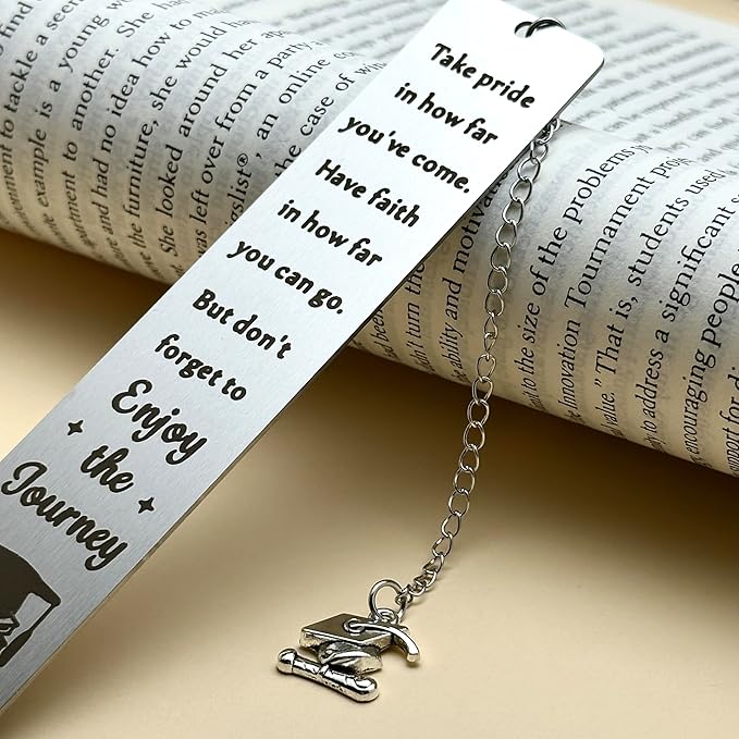 Class of 2025 Chirstmas Graduation Gift Bookmark for Him Her Inspirational Gifts for Middle High School College Senior 2025 Grad Gift for Teen Boys Girls Kids Graduate Gifts for Men Women Son Daughter