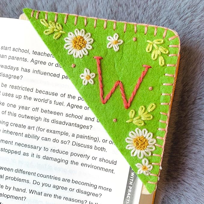 Personalized Hand Embroidered Corner Bookmark, Bookmarks for Women, Personalized Bookmark for Book Lovers, Cute Flower Book Mark by HNQCPCVU (W, Green)