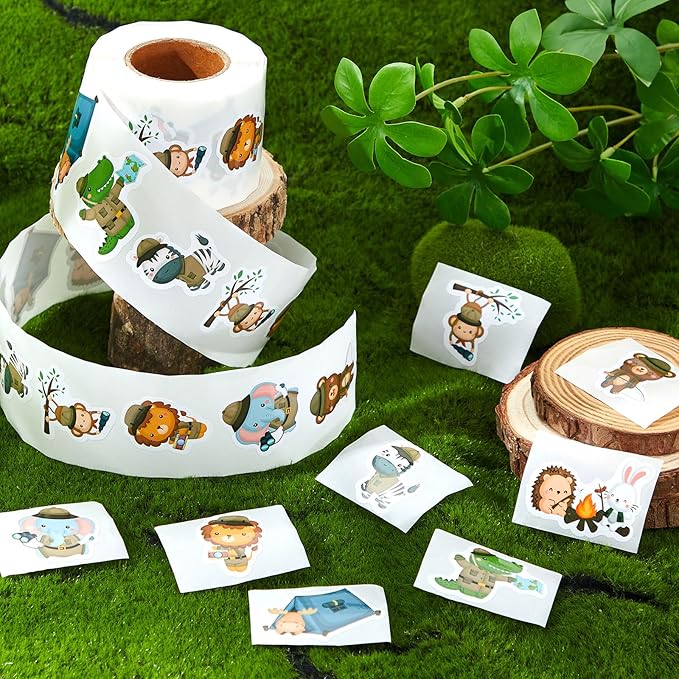 1 Roll Animal Stickers Reward Cute Space Stickers Office Supplies Incentives Sticker Animal Party Favor Decal, 500 Pcs Each Roll(Camping Animal)