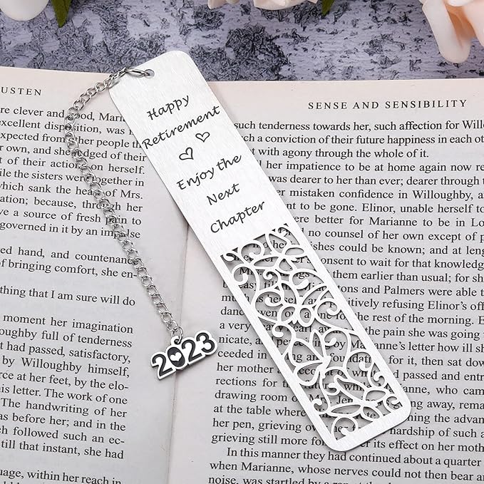 AMBREGRISSUN Retirement Gifts for Women Men 2023 Happy Retirement Bookmark Leaving Going Away Gift for Coworker Colleague Employee Boss Retired Teacher Friends Mom Dad Enjoy The Next Chapter Christmas
