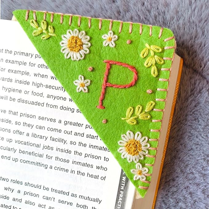 Personalized Hand Embroidered Corner Bookmark, Bookmarks for Women, Personalized Bookmark for Book Lovers, Cute Flower Book Mark by HNQCPCVU (P, Green)
