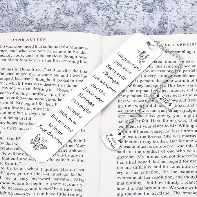 Graduation Retirement Gifts for Women Christmas Retirement Bookmark Gift for Female Her Women Thank You Gifts for Teacher Coworker Friends Retirement Gifts for Employee Boss Leader Retirement Focus