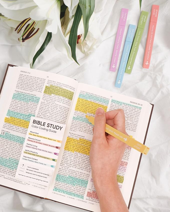 Bible Highlighters with Highlighting System, Chisel Tip No Bleed Highlighters for Bibles, Aesthetic Highlighter Marker Set in Assorted Colors for Bible Study Journaling [5 Pack]