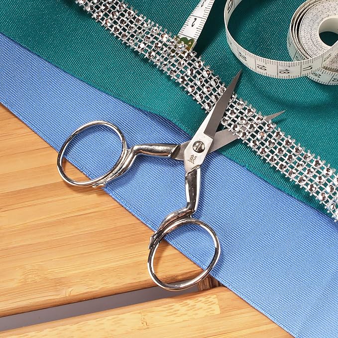 JubileeYarn Leg Shaped Cast Embroidery Craft Scissors - Silver - 1 Scissor